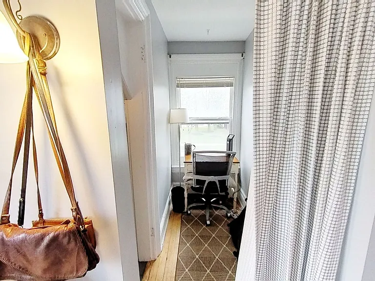 595 University Ave #3 — Photo 7