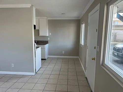 422 Devener St #D Photo 1