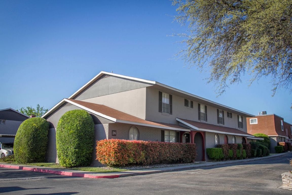 Exterior & Landscaping