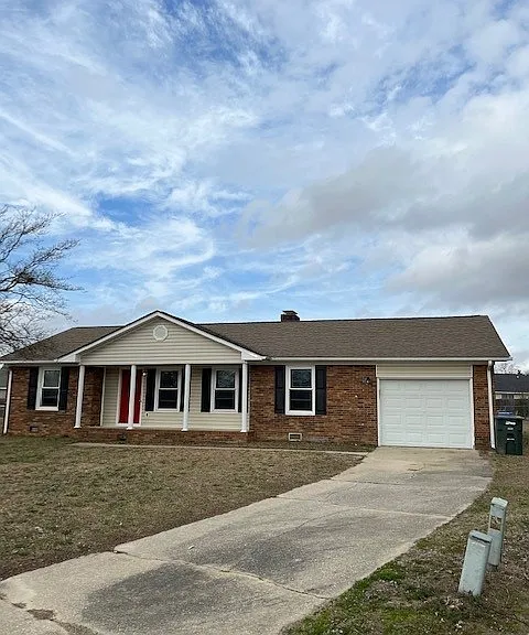 301 Rail Fence Ct — Photo 1