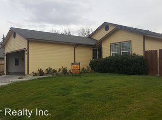 4003 W Grand Ronde Ave, Kennewick, WA 99336