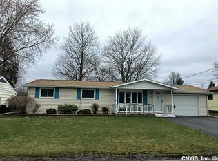 109 Royal Rd, Liverpool, NY 13088