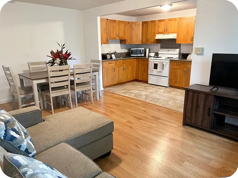1770 California Ave — Photo 7