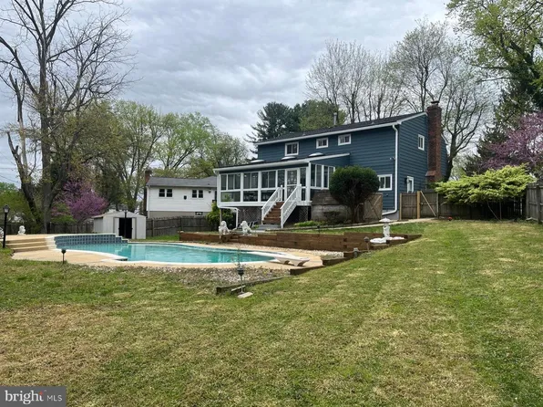 6 Byers Ct, Randallstown, MD 21133