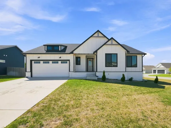 7117 E Pheasant Ridge St, Wichita, KS 67226