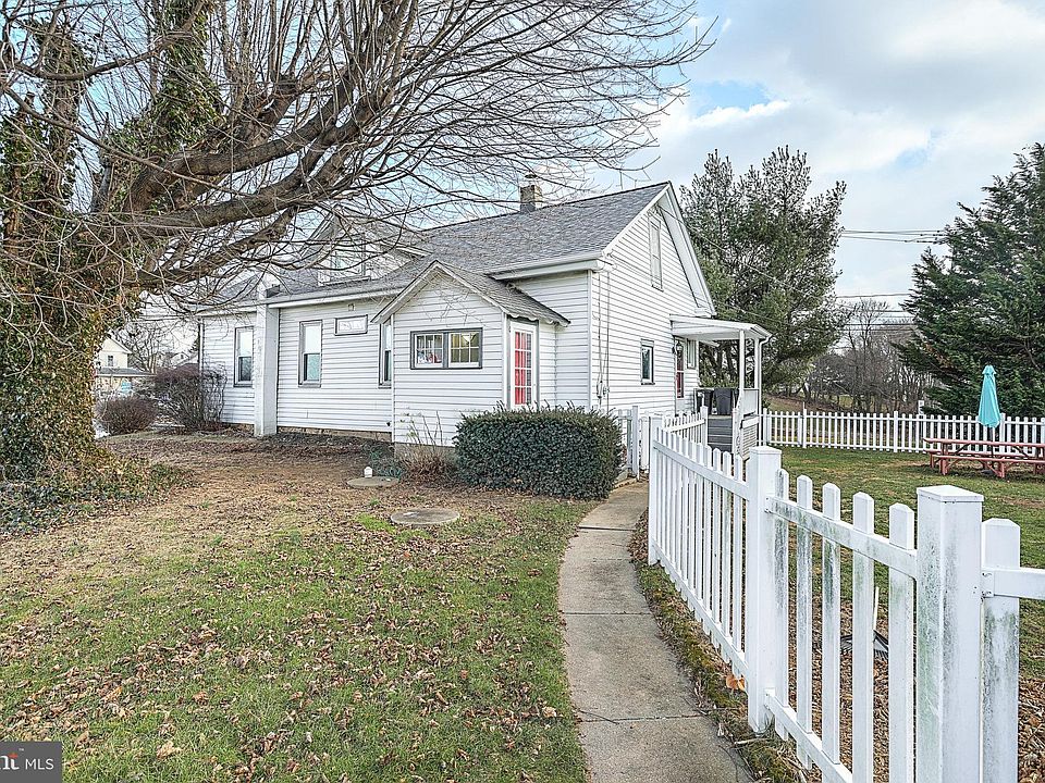 700 New Park Rd, New Park, PA 17352 Zillow