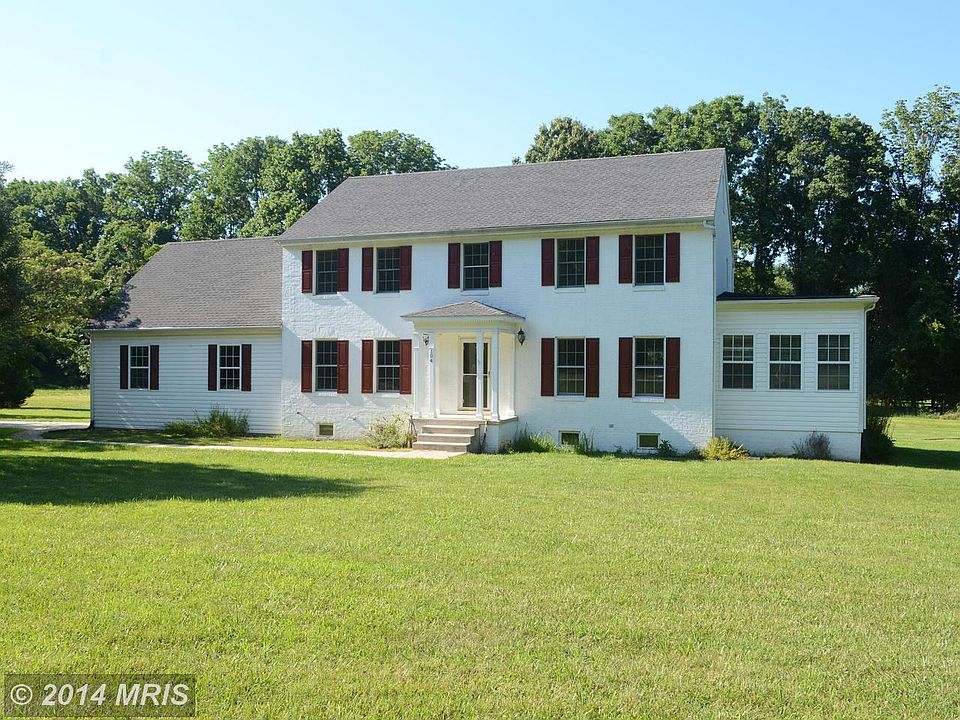 1st image of 104 Sallie Ln
