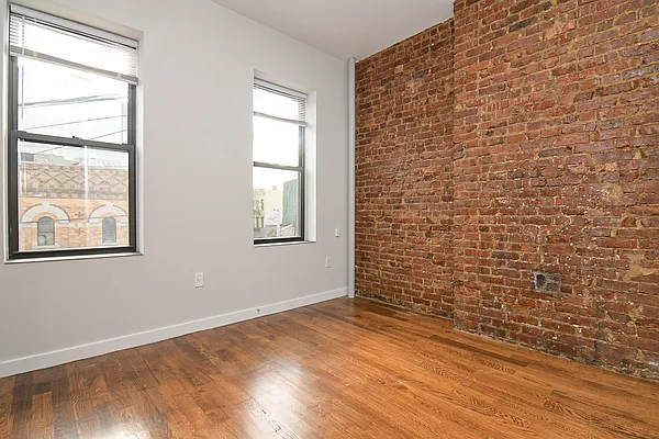 Rented by Compass | media 26