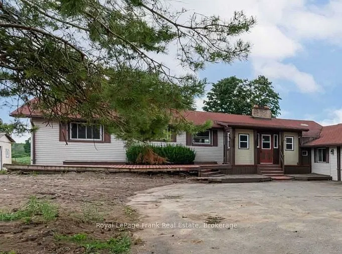 3 bed, $2,900 — Photo 2