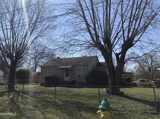 401 NW Clifton Rd, Knoxville, TN 37921