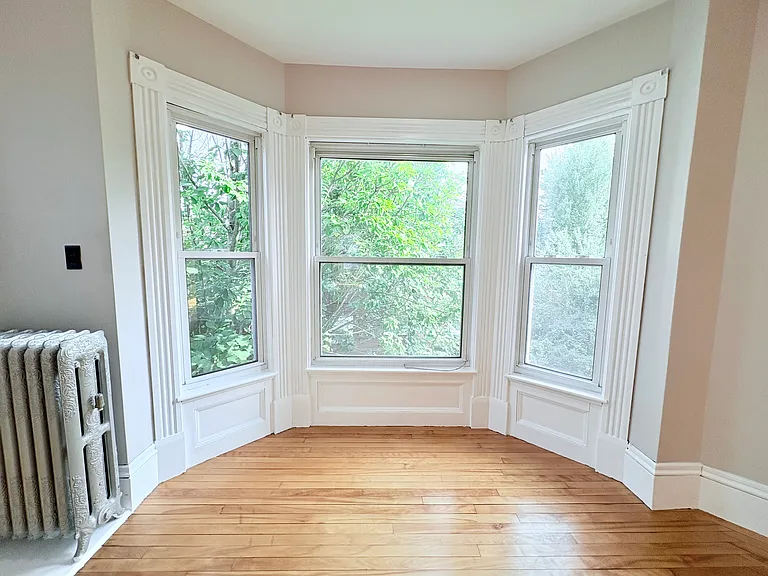 883 Union St #2 — Photo 4