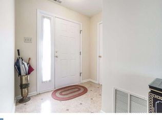 5 Larkspur Ct, Delran, NJ 08075