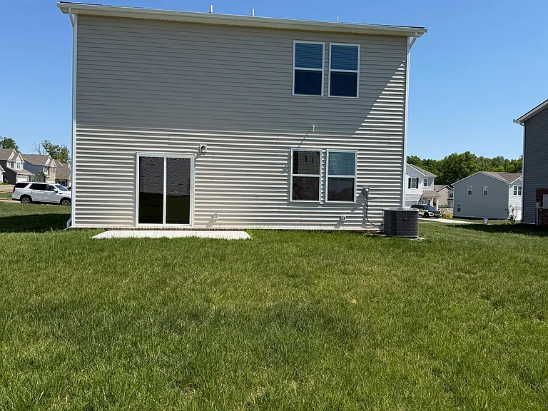 1274 Ross Farms Blvd — Photo 2