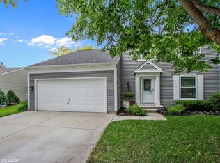 436 Pheasant Ridge Rd, Lake Zurich, IL 60047