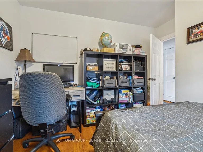 9 Grenadier Dr #UPPER — Photo 14