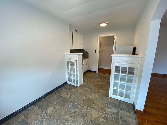 5th image of 2330-2334 N High St #2332-11