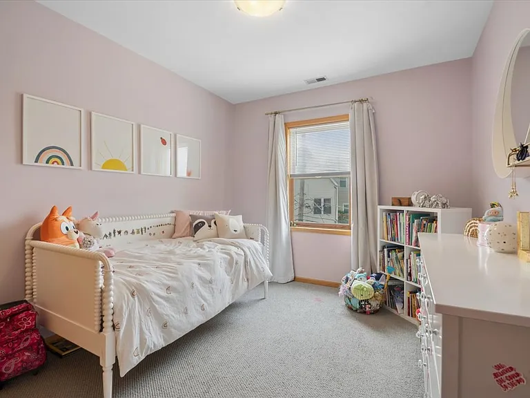 2926 N Lincoln Ave #3 — Photo 7