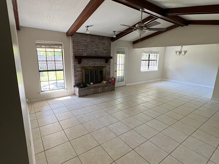 859 Camp Wilkes Rd — Photo 18