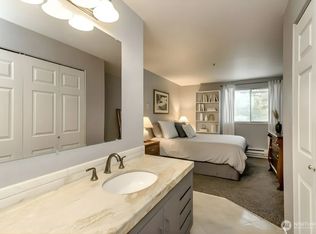 28610 16th Ave S, Federal Way, WA 98003