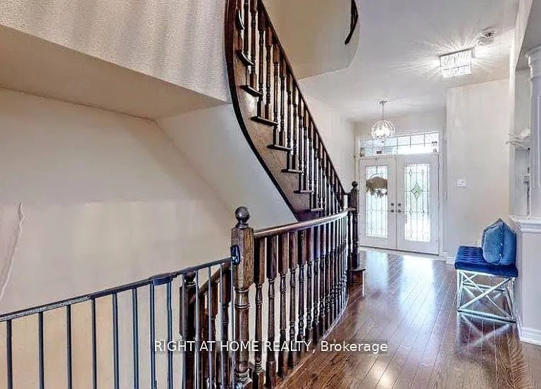 1138 Woodington Ln — Photo 4