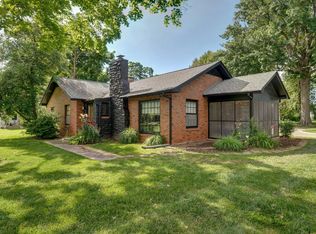 1955 S Fairway Ave, Springfield, MO 65804