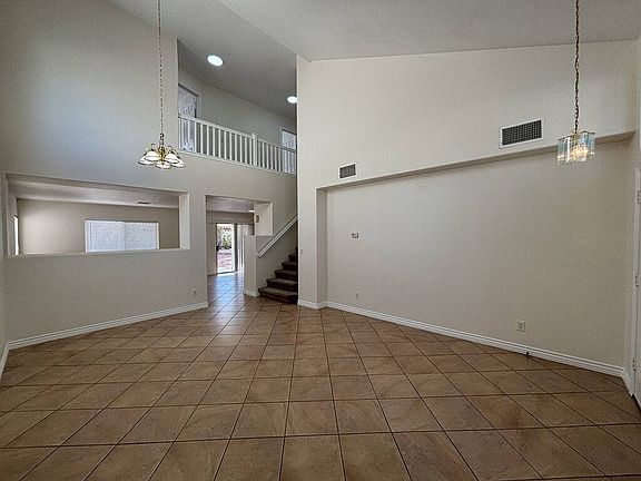 2nd image of 5109 Meadow Rock Ave