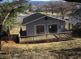 852 Fairfax Ave, Waynesboro, VA 22980