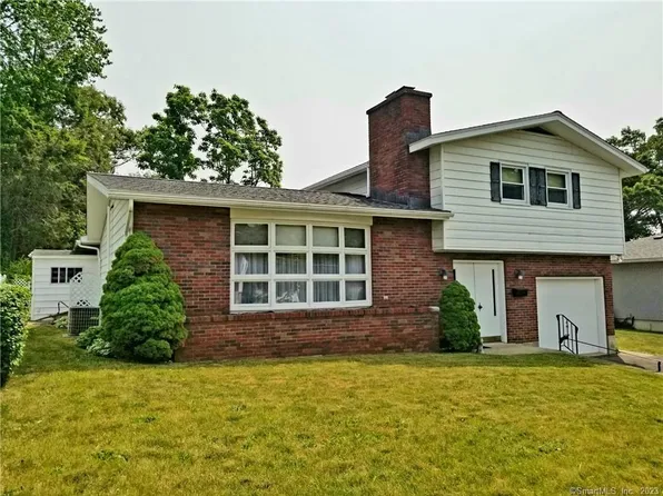 217 Hewey Street, Waterbury, CT 06708