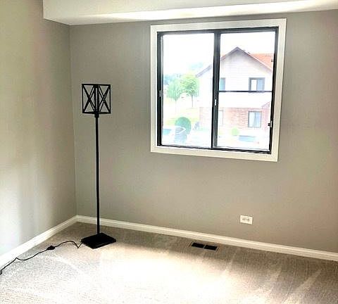 3rd image of 16212 Apple Ln