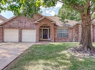 12210 Paddock Way, Houston, TX 77065