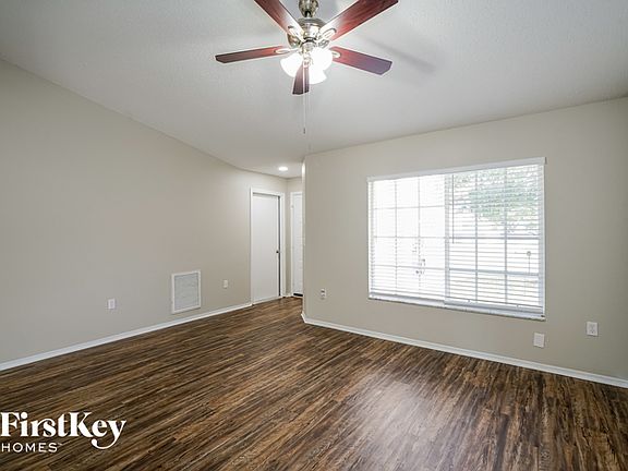 4th image of 1301 Franford Dr