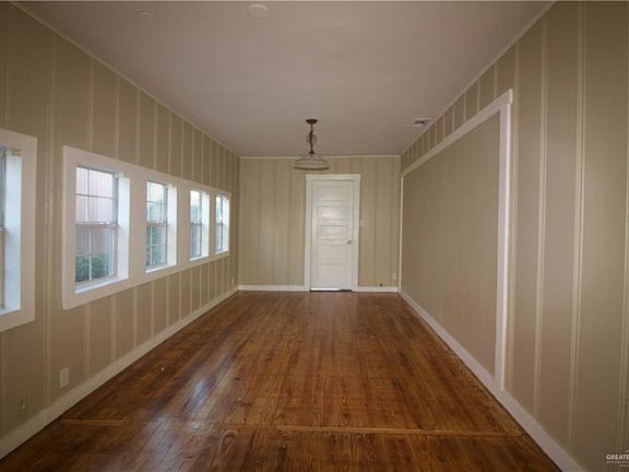 5th image of 1232 S Illinois St