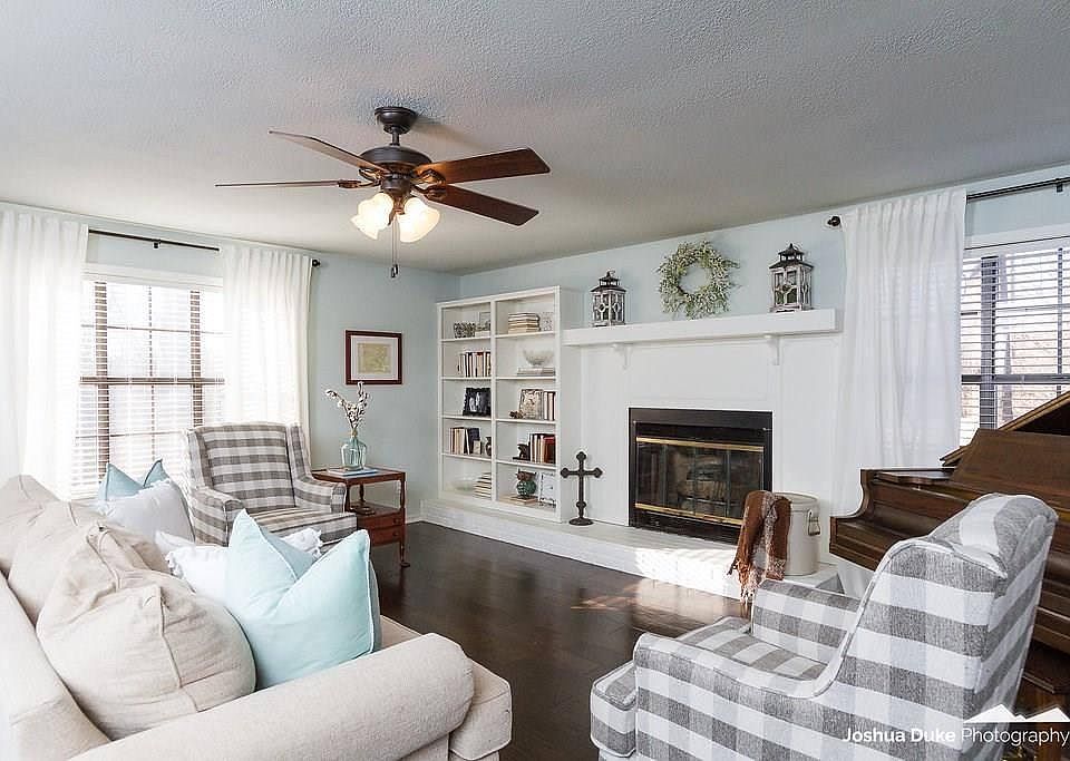 2nd image of 2386 N Azalea Ter