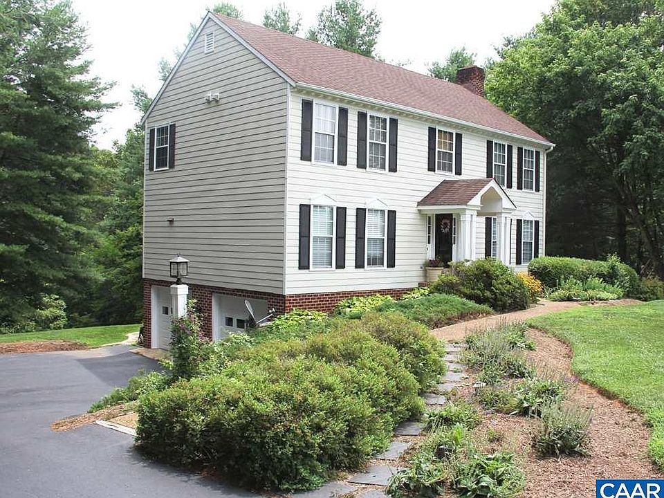 2nd image of 3335 Meadowfield Ln