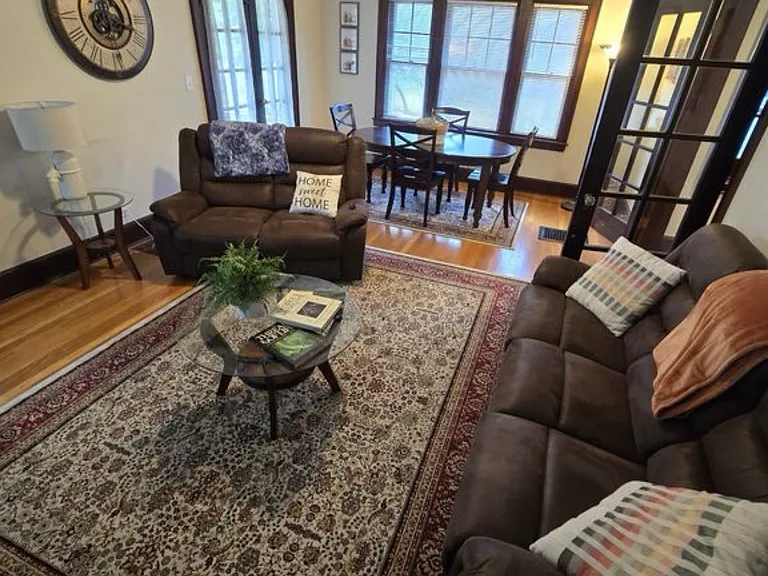 326 Allen St #1 — Photo 11