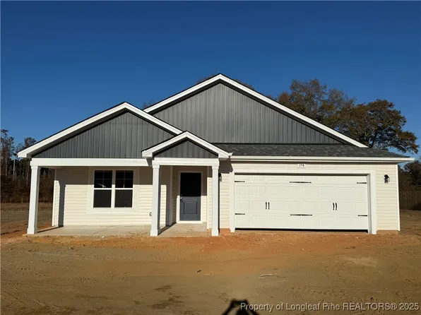 194 Dalton Dr, Lumber Bridge, NC 28357