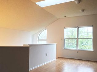 19 Richmond Ct, Tinton Falls, NJ 07712