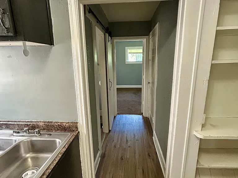 2909 Brookside Ave — Photo 21