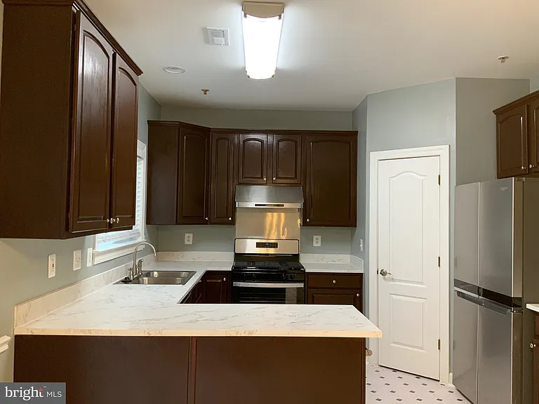 3301 Castle Ridge Cir #36 — Photo 13