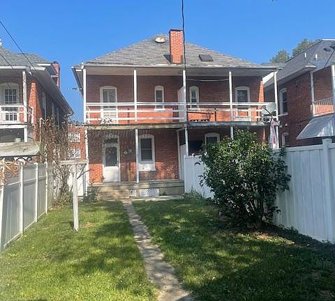 4th image of 860 Mulberry Ave