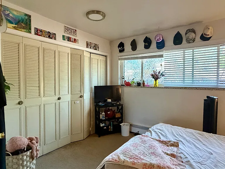 Downstairs bedroom 1