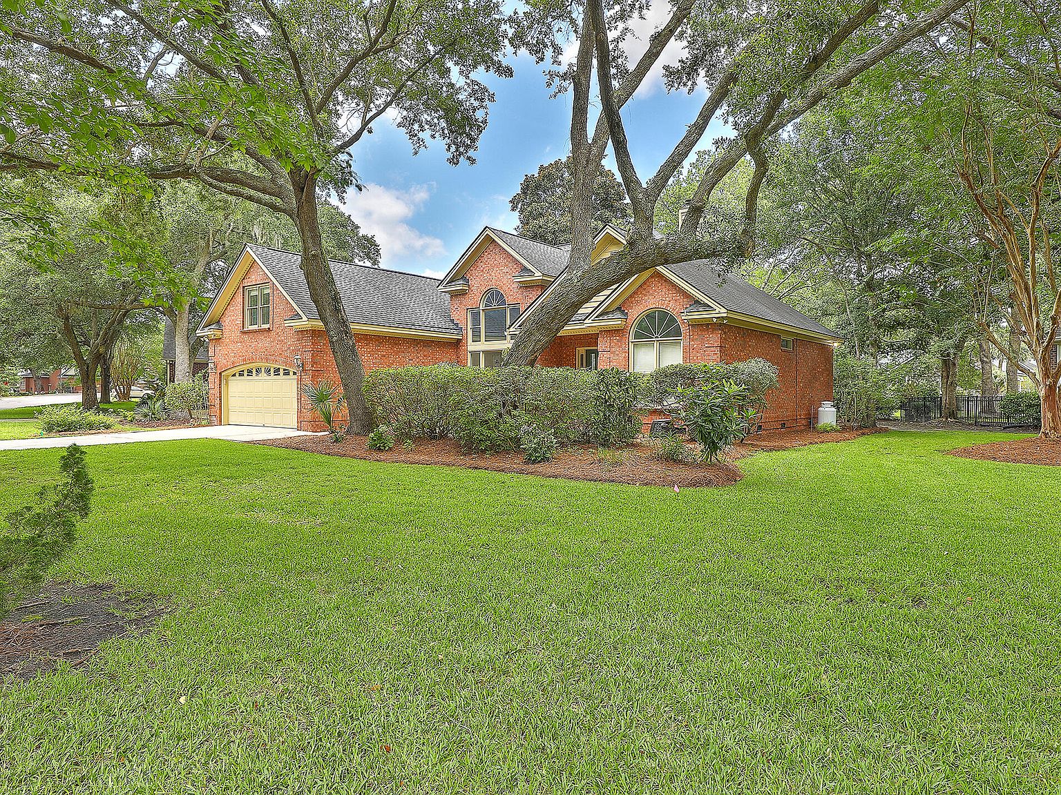 1242 Hidden Lakes Dr, Mount Pleasant, SC 29464 | Zillow