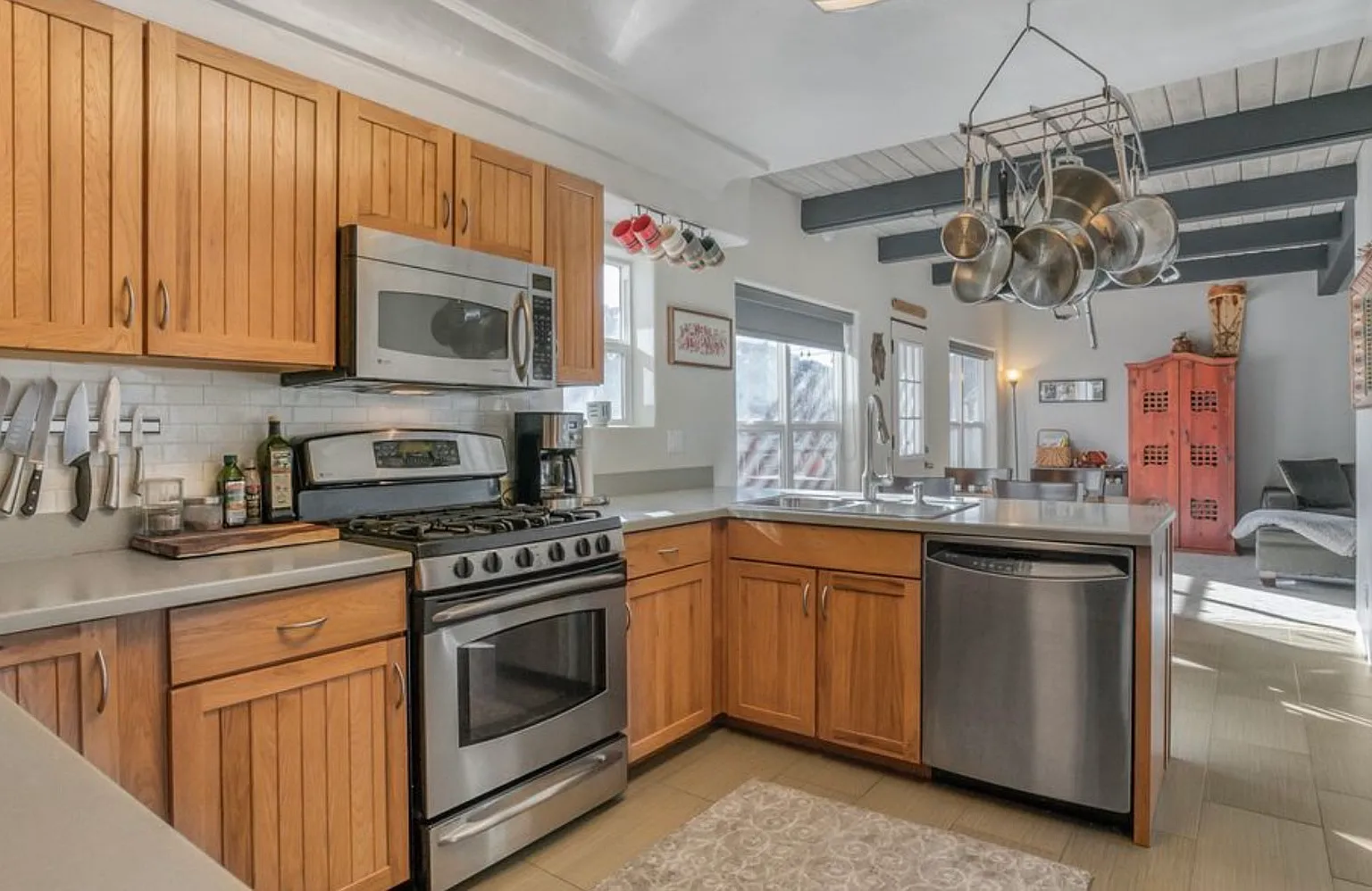 723 Shorthorn Dr — Photo 3