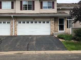 938 Summer Pines Cir, Hudson, WI 54016