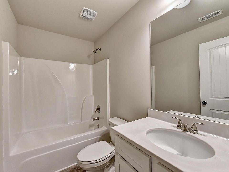 1st image of 190 Sanctuary Dr