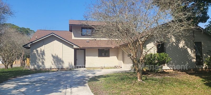 1st image of 8173 Amberwood Ct