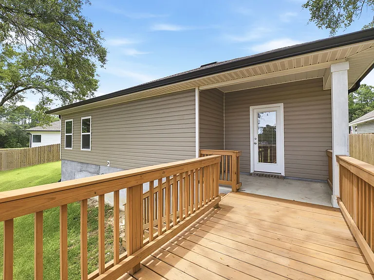 209 Camellia Dr — Photo 34