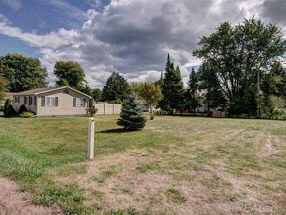 5th image of 7296 Cedar Rd