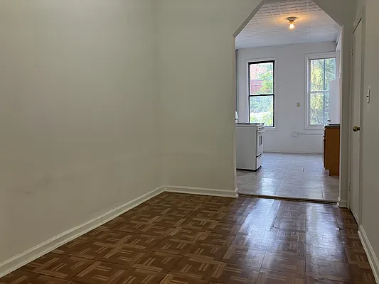 Rented by MySpaceNYC | media 19