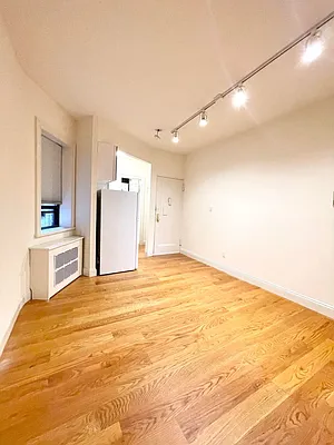 Rented by Compass | media 3